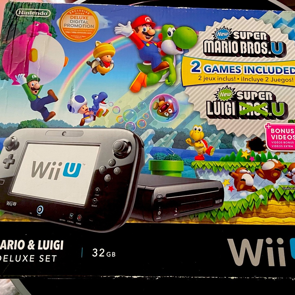 Nintendo WiiU Mario & Luigi Set 32GB Brand New